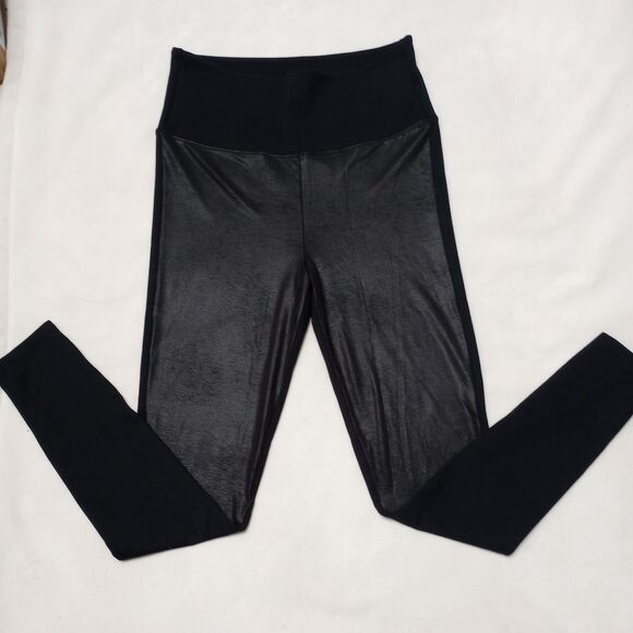 Assets SPANX Black Faux Leather Front Leggings, size Large - Picture 1 of 13